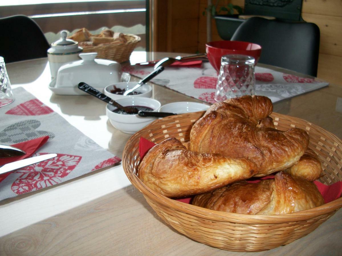 Chalet Les Aigles Saint-Sixt ภายนอก รูปภาพ